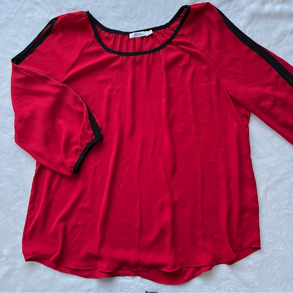 Ricki’s Open Shoulder Blouse